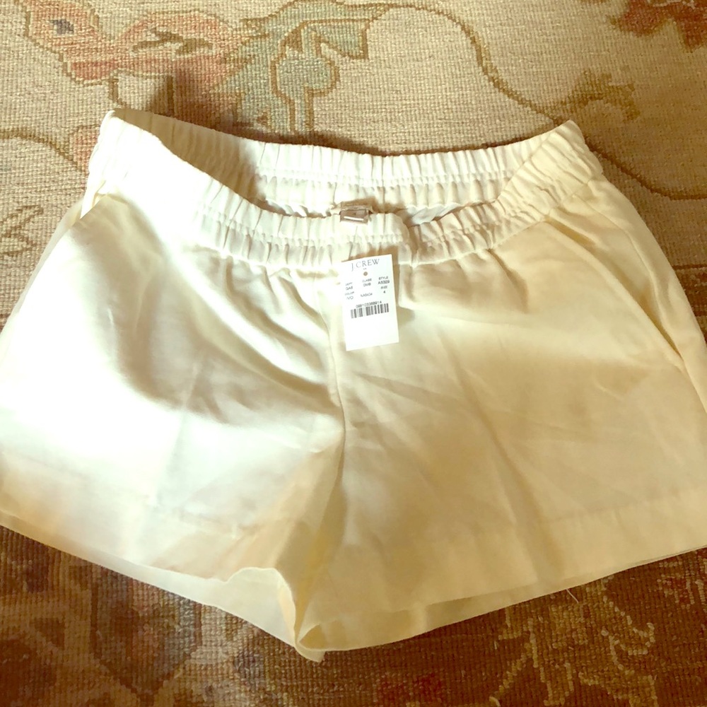 J crew cream shorts NWT size 4